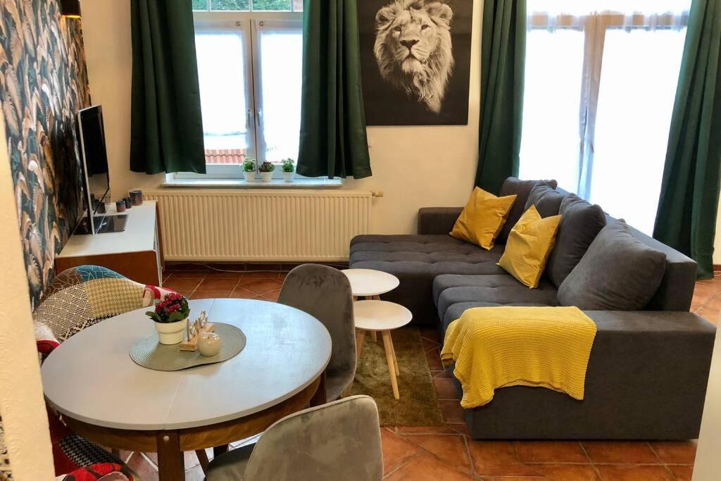 Apartment Zum Goldenen Lowen Inkl. Parkplatz & Wlan แอร์ฟวร์ท ภายนอก รูปภาพ